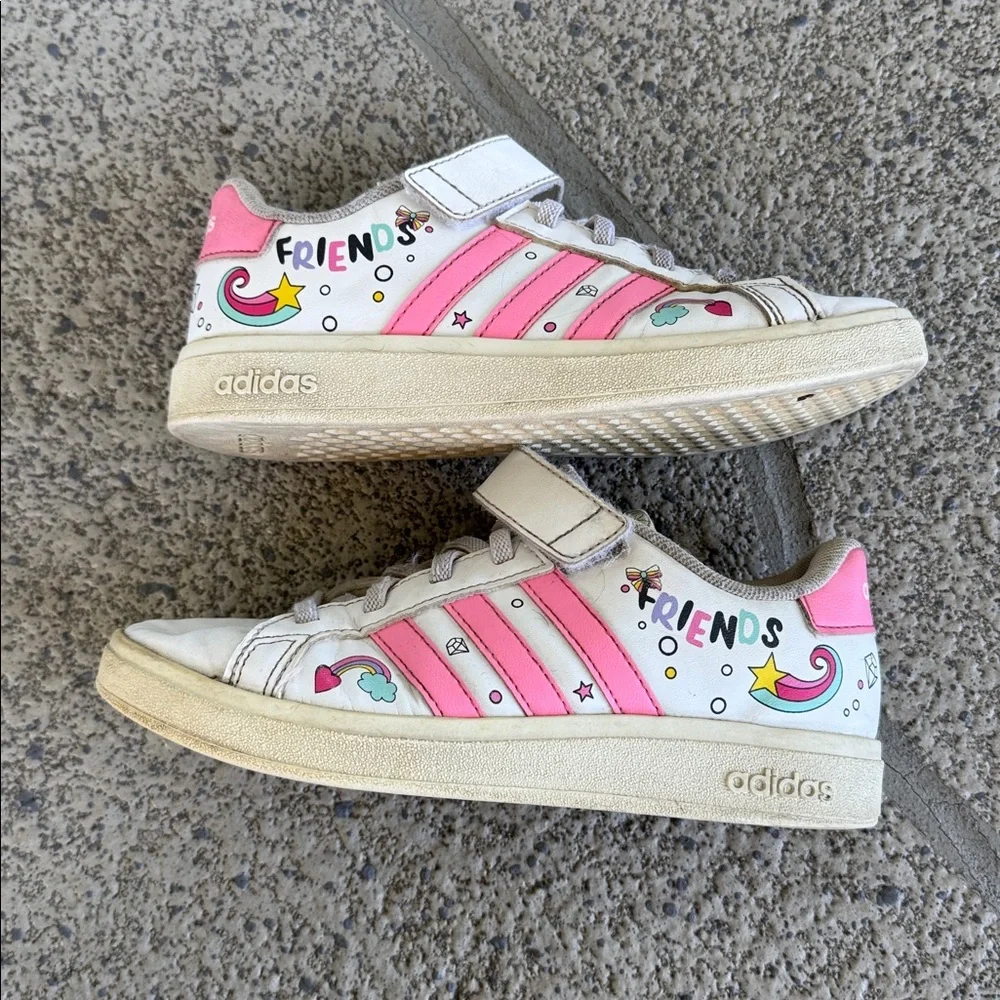 Adidas x Disney white pink Minnie Mouse friends lace up sneakers size 2